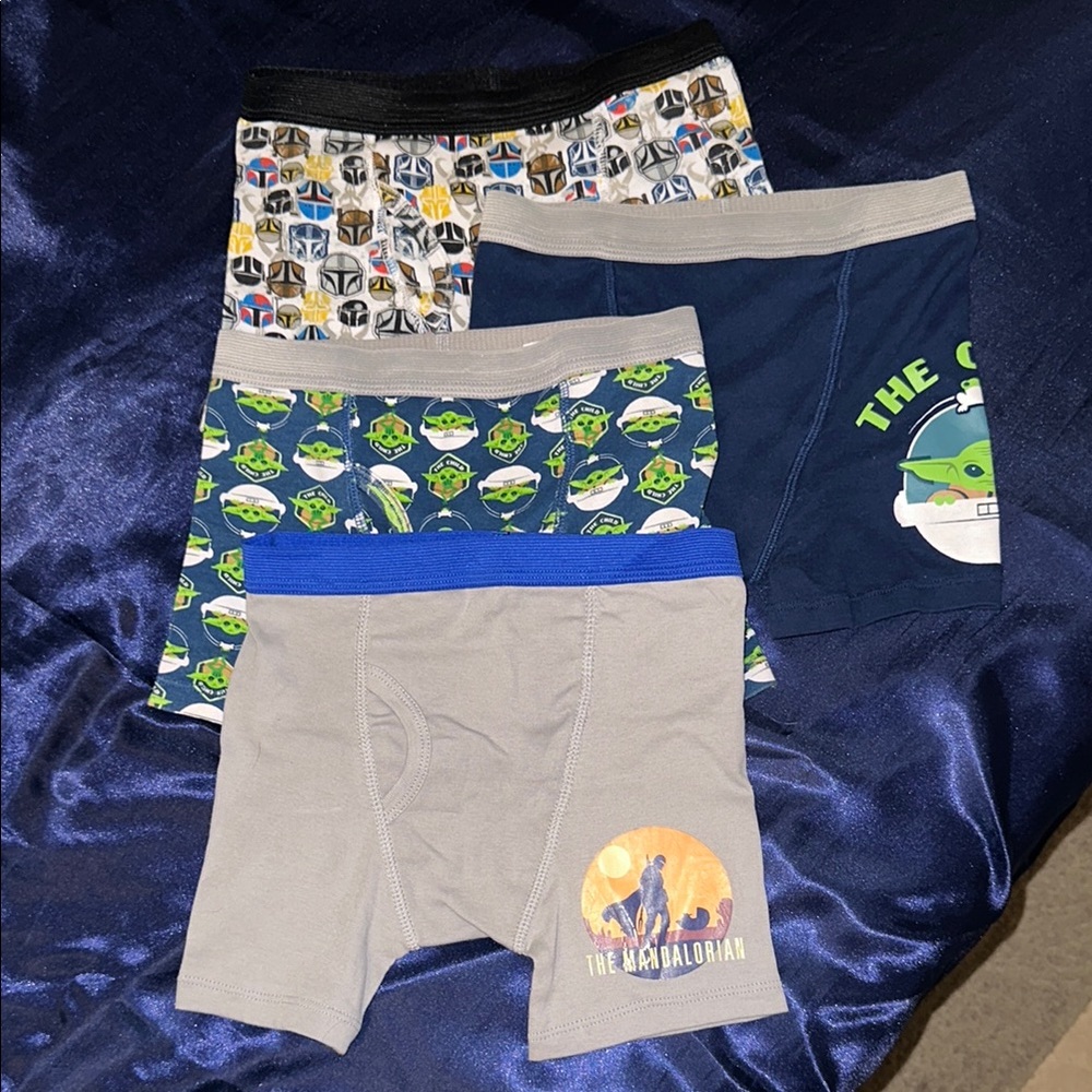 Star Wars Mandalorian Boys Boxer Briefs Set size 8